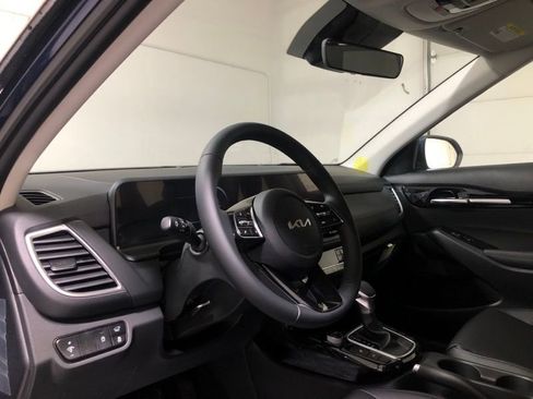 New 2026 Kia Seltos EX image 19