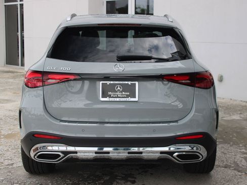 Used 2026 Mercedes-Benz GLC 300 image 10