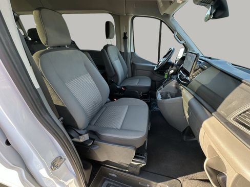 Used 2024 Ford Transit 350 XLT RWD image 27