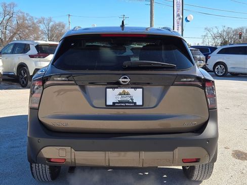 New 2026 Nissan Kicks SV w/ SV Premium Package AWD/4WD image 13