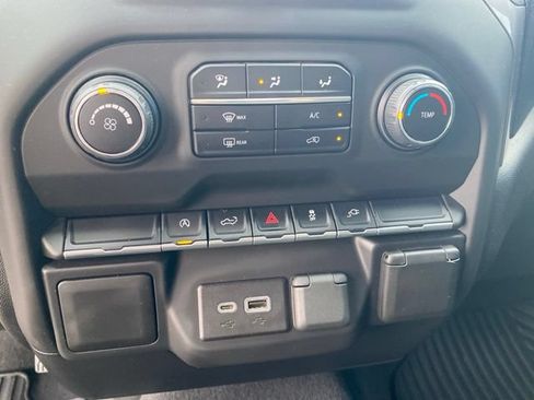 Used 2021 Chevrolet Silverado 1500 Custom AWD/4WD image 25