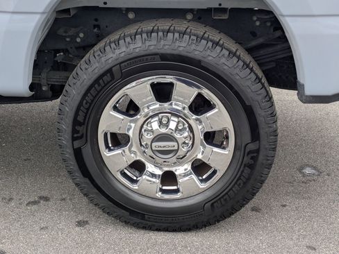 Certified 2024 Ford F350 Lariat w/ Chrome Package image 8