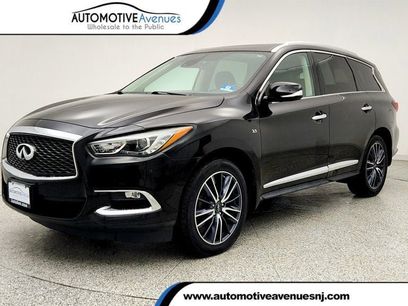 Used 2019 INFINITI QX60 Luxe w/ Essential Package