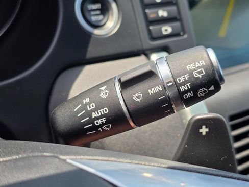 Used 2019 Land Rover Discovery Sport SE AWD/4WD image 38