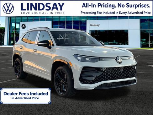 New 2026 Volkswagen Tiguan SE R-Line AWD/4WD image 1