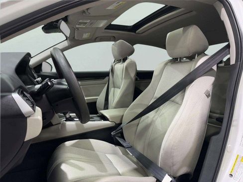 Used 2019 Honda Accord EX image 16