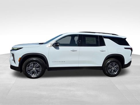 New 2026 Chevrolet Traverse LT w/ LPO, Floor Liner Package FWD image 3