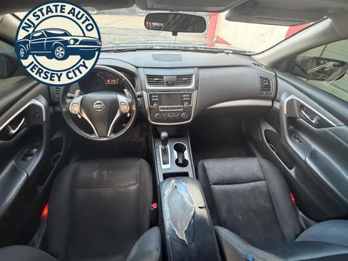 Used 2016 Nissan Altima 2.5 SR FWD image 4