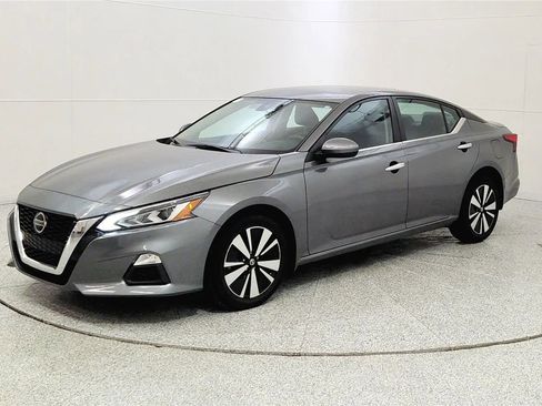 Used 2022 Nissan Altima 2.5 SV AWD/4WD image 3
