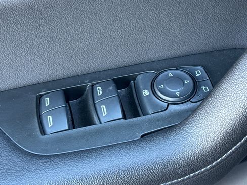 Used 2022 Chevrolet Blazer LT image 13