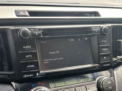 Used 2016 Toyota RAV4 XLE AWD/4WD image 19