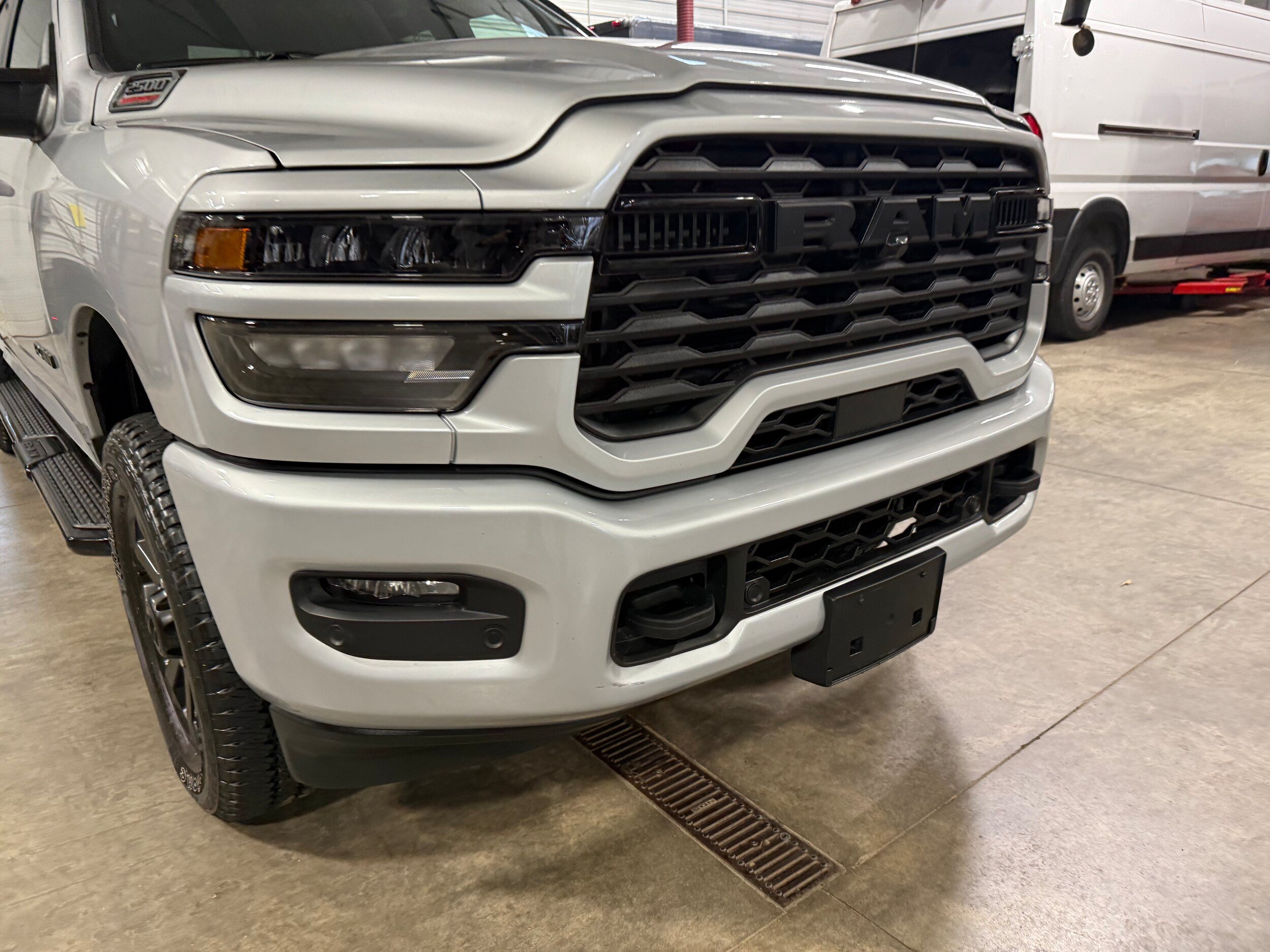Used 2026 RAM 2500 Big Horn AWD/4WD image 2