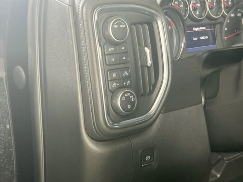 Used 2021 Chevrolet Silverado 1500 LT Trail Boss image 10