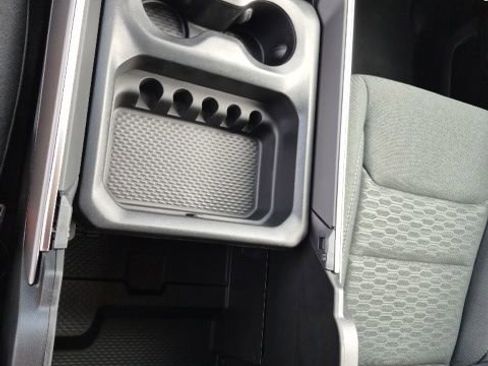 New 2026 RAM 1500 Big Horn AWD/4WD image 17