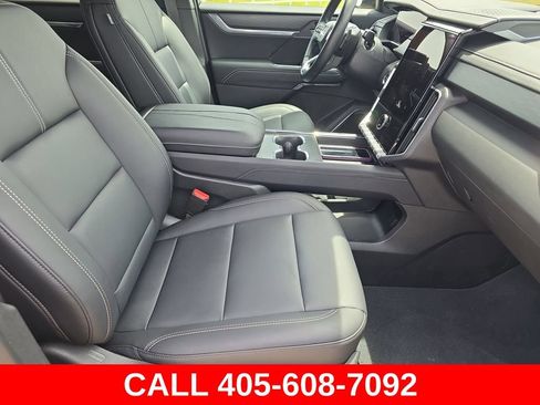 Used 2026 GMC Acadia Elevation w/ Elevation Premium Package AWD/4WD image 64