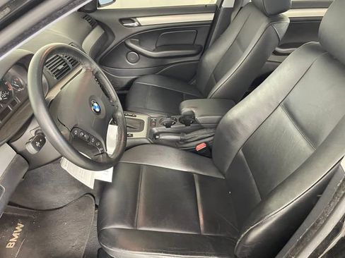 Used 2003 BMW 325i Sedan RWD image 2