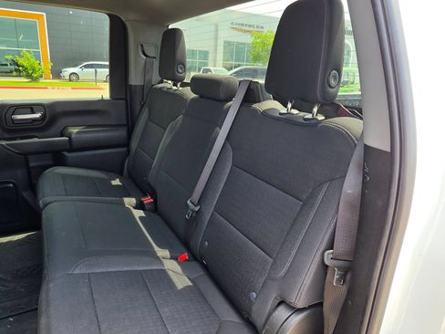 Used 2023 Chevrolet Silverado 2500 LT AWD/4WD image 16