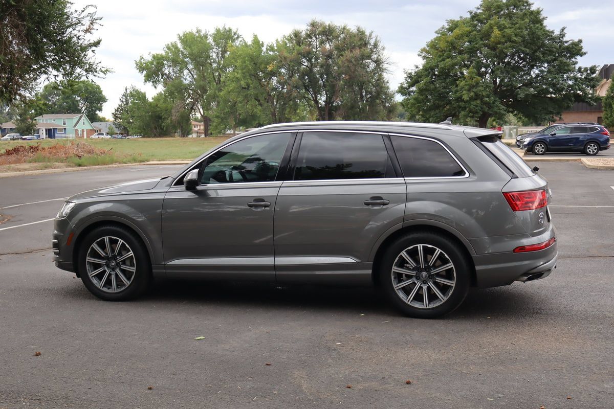 Used 2017 Audi Q7 3.0T Prestige AWD/4WD image 8