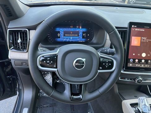 Certified 2026 Volvo XC90 B6 Plus AWD/4WD image 18