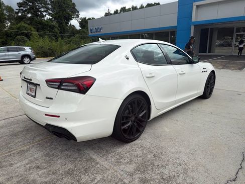 Used 2022 Maserati Ghibli Modena Q4 AWD/4WD image 4