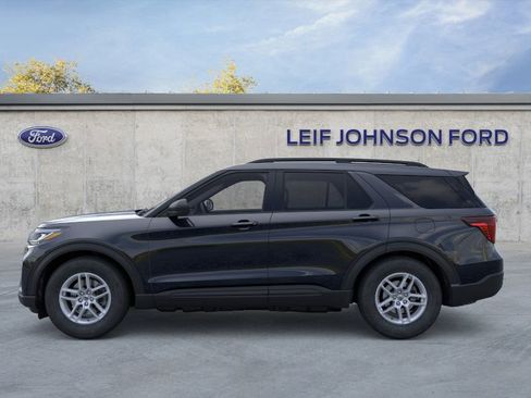 New 2026 Ford Explorer Active image 3