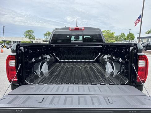 New 2026 GMC Canyon Elevation w/ Convenience Package AWD/4WD image 32