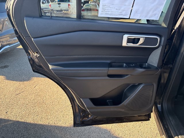 Used 2020 Ford Explorer XLT w/ Equipment Group 202A AWD/4WD image 20