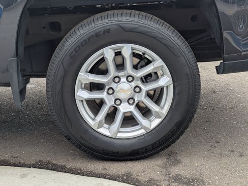 Certified 2024 Chevrolet Silverado 1500 LT AWD/4WD image 46