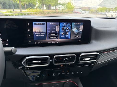 New 2026 Nissan Sentra SV w/ SV Convenience Package FWD image 28