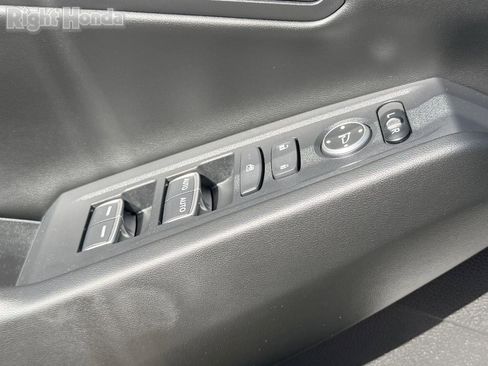 Used 2023 Honda Accord EX image 17