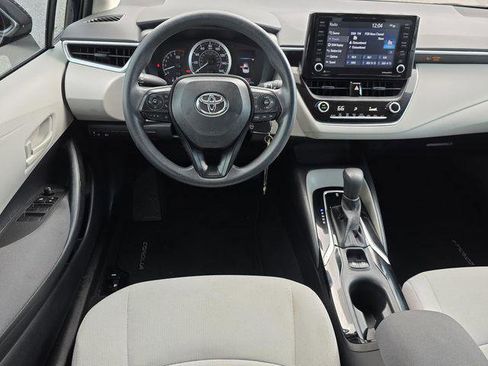 Certified 2022 Toyota Corolla LE FWD image 11