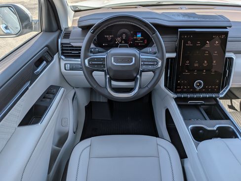 New 2026 GMC Acadia Denali w/ Super Cruise Package FWD image 14