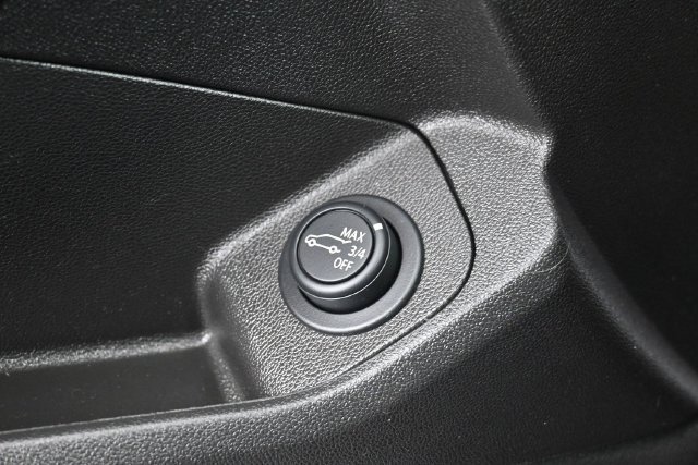 Used 2022 GMC Terrain SLT w/ Infotainment Package II FWD image 26