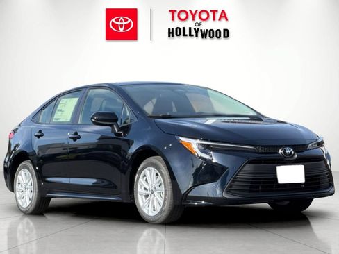 New 2026 Toyota Corolla LE FWD image 2