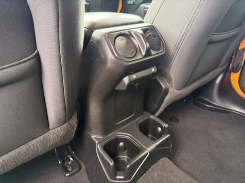 Used 2021 Jeep Wrangler Unlimited Sport AWD/4WD image 13