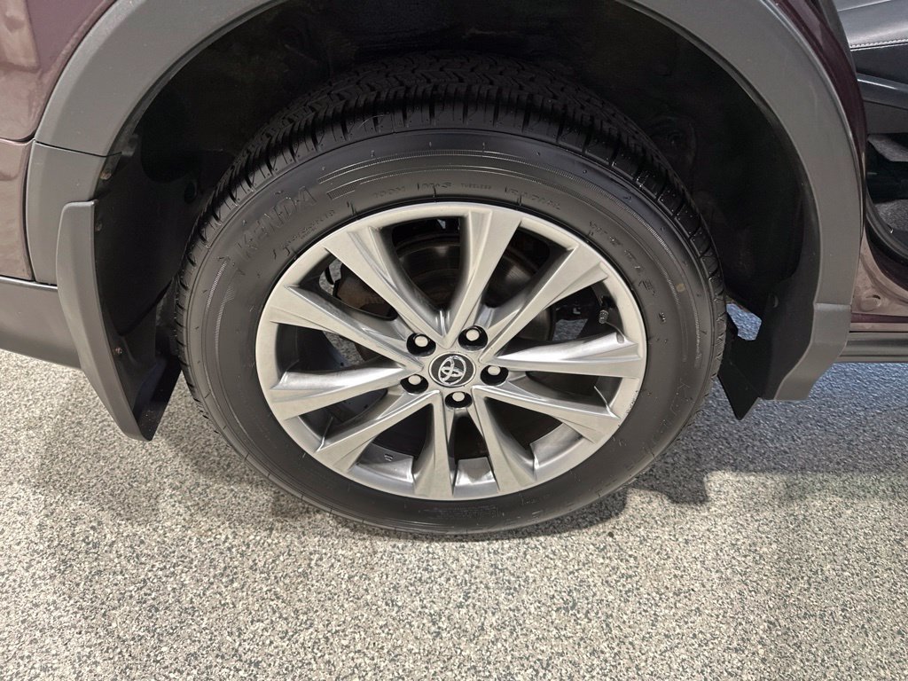 Used 2016 Toyota RAV4 Limited w/ Advanced Technology Package AWD/4WD image 23
