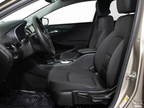 Used 2022 Chevrolet Malibu LS image 19