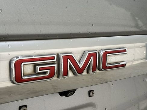 Used 2023 GMC Yukon XL Denali AWD/4WD image 31