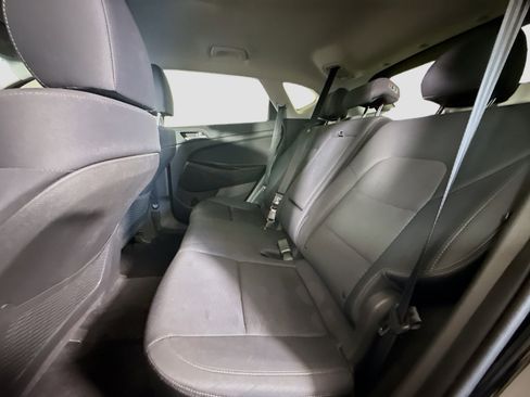 Used 2020 Hyundai Tucson SE image 24