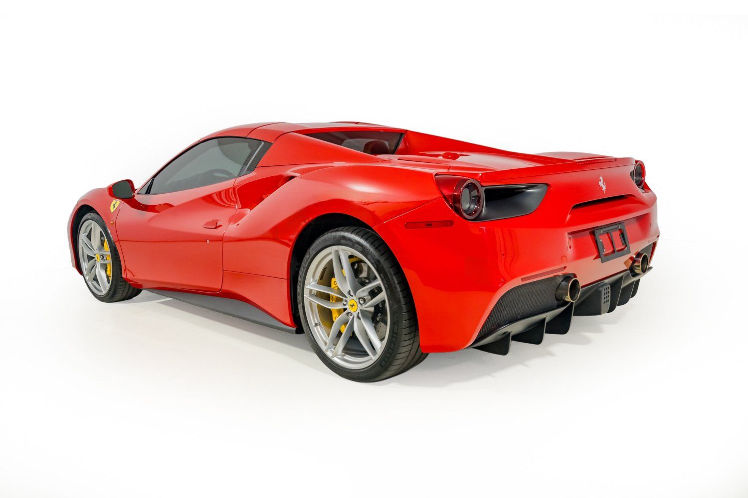 Certified 2017 Ferrari 488 Spider RWD image 4