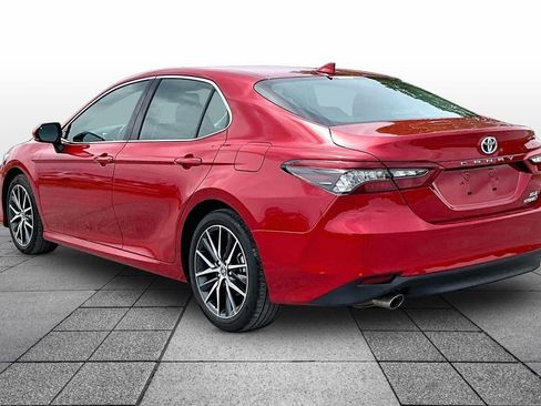 Used 2023 Toyota Camry XLE w/ Cold Weather Package FWD image 10
