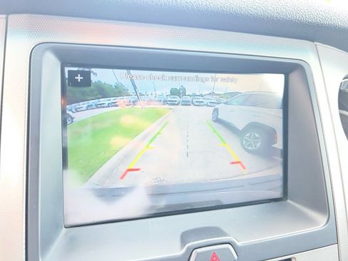 Used 2017 Ford Expedition XLT w/ Equipment Group 202A RWD image 23