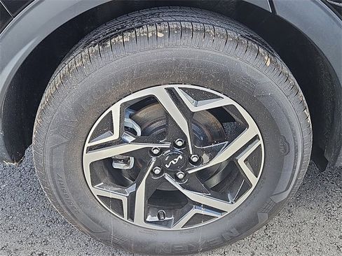 Certified 2025 Kia Sportage LX image 8