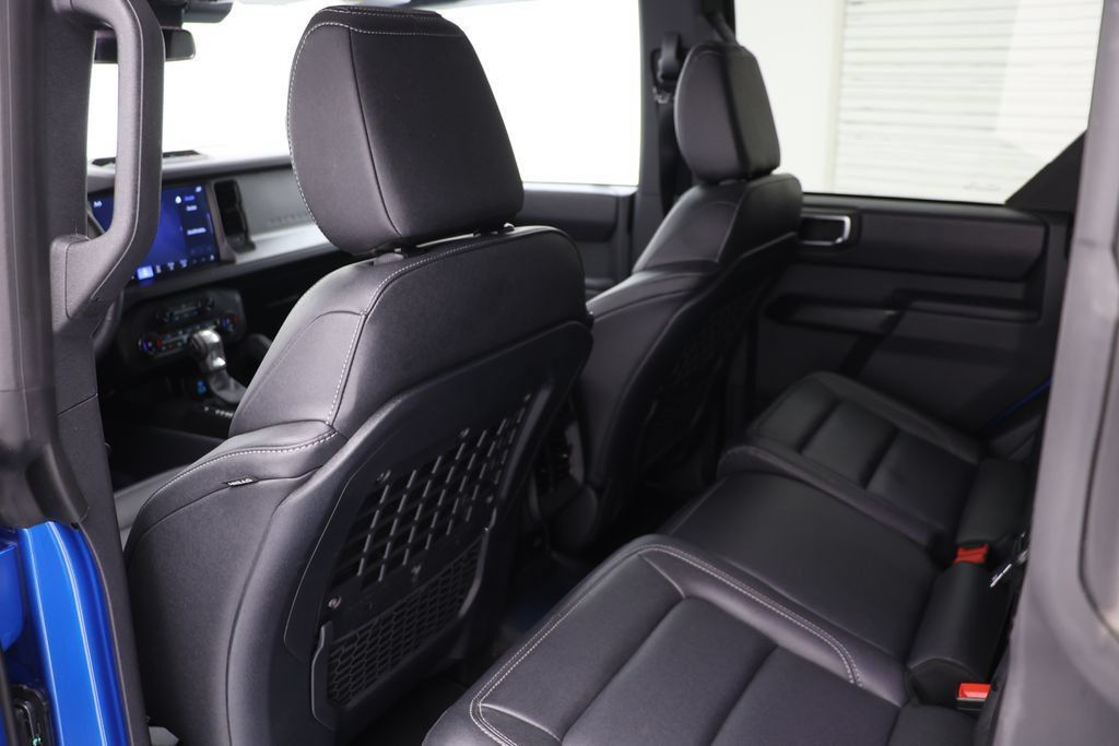 Used 2025 Ford Bronco Badlands AWD/4WD image 10