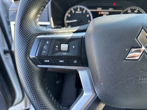 Used 2024 Mitsubishi Outlander SE AWD/4WD image 20