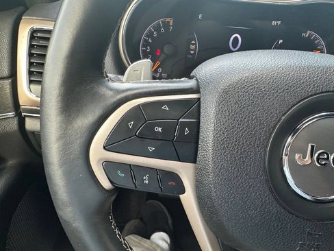 Used 2017 Jeep Grand Cherokee Limited AWD/4WD image 32
