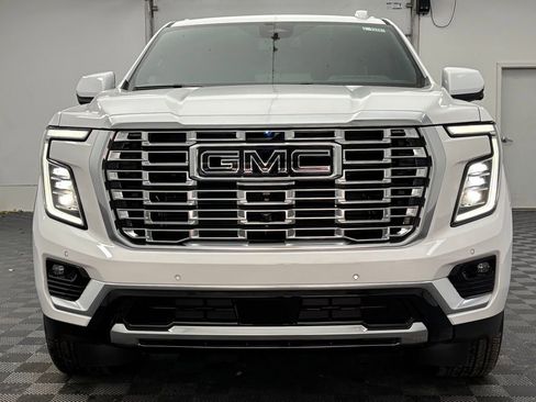 New 2026 GMC Yukon Denali w/ Sun & Power Step Package image 16