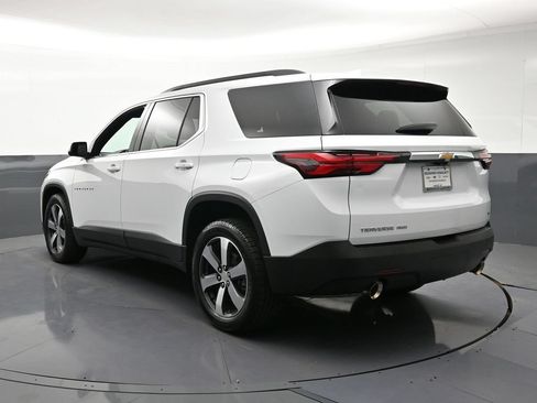 Certified 2023 Chevrolet Traverse LT w/ LT Premium Package AWD/4WD image 3