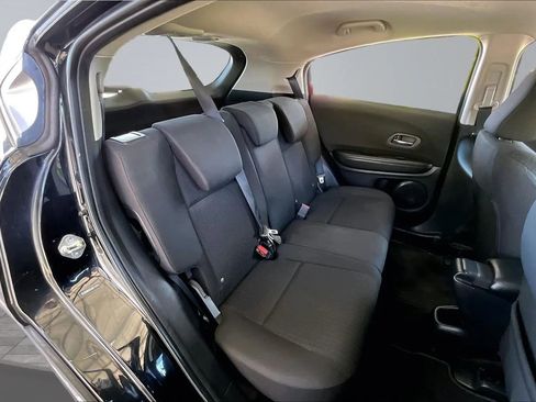 Used 2018 Honda HR-V LX image 22