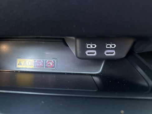 Certified 2025 Lexus UX 300h 300h Premium image 32